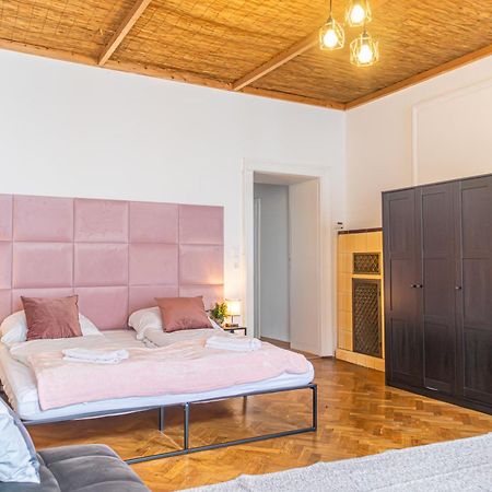 Spacious 3Br Shared Apt. Comfortable And Roomy Вена Экстерьер фото