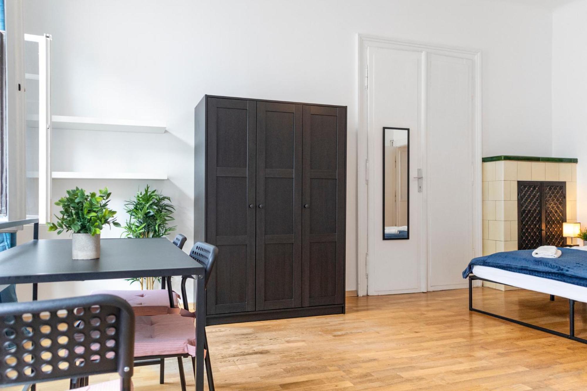 Spacious 3Br Shared Apt. Comfortable And Roomy Вена Экстерьер фото